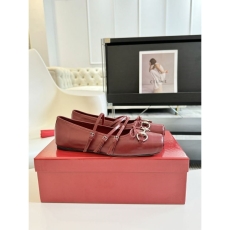 Gucci Flat Shoes